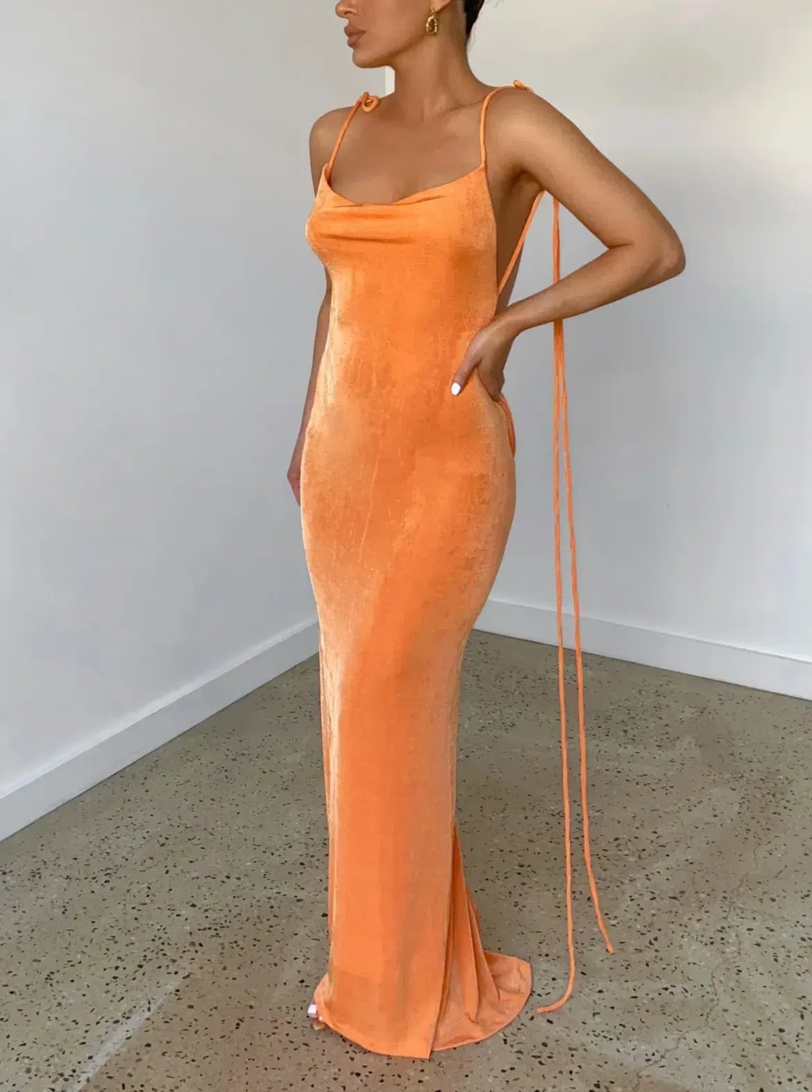 Mélani the Label Cristina Gown - Orange - Size Medium photo 2