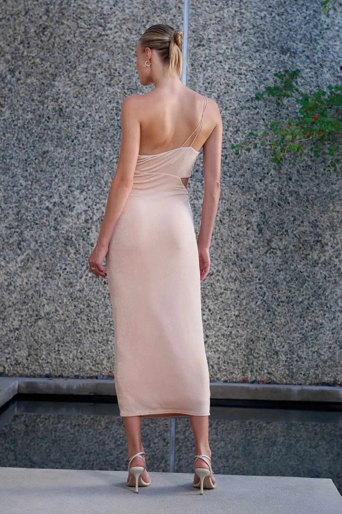 MISHA Bernette Midi Dress in Rose Nude Size 6/XS photo 2