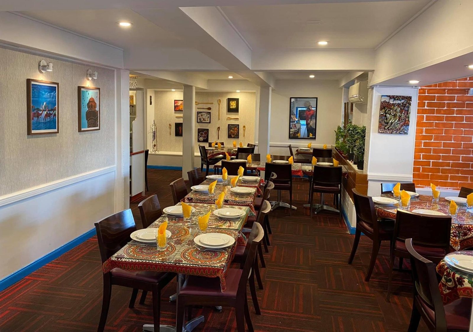 Inside Space at JK Restaurant Tandoori and Curry House photo 4
