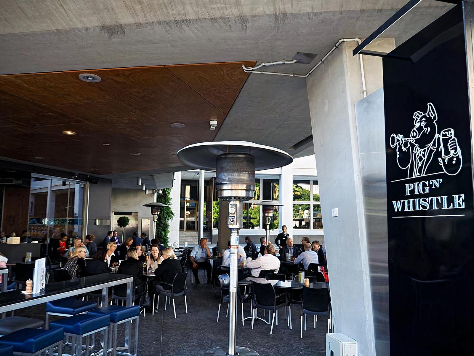 The Al Fresco Dining at Pig ‘N’ Whistle - King George Square photo 4