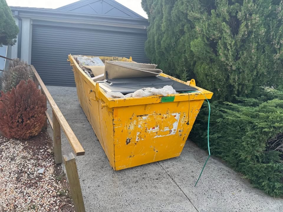 Skip bin hire all Melbourne photo 2