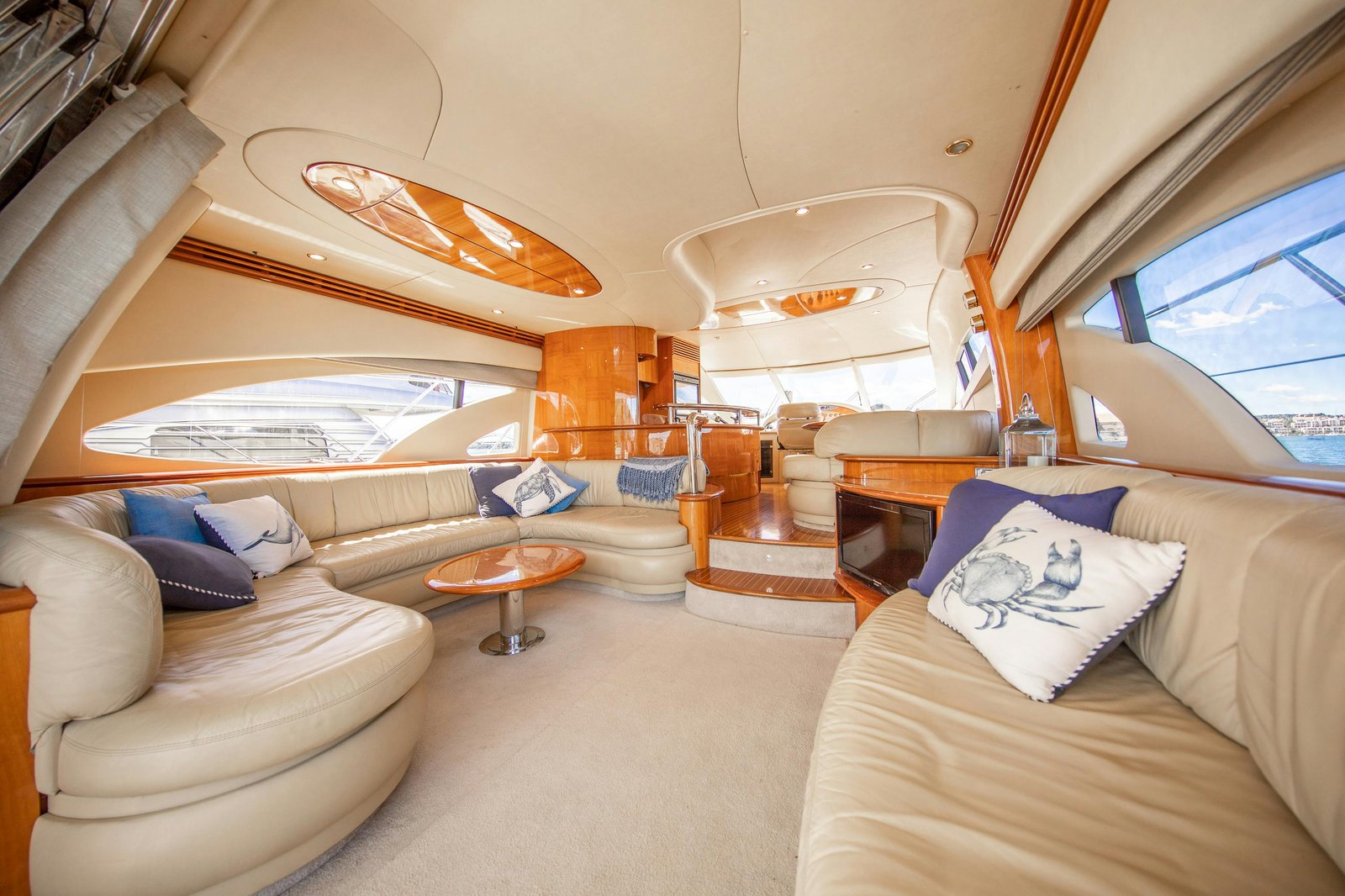 MV Maddison photo 11