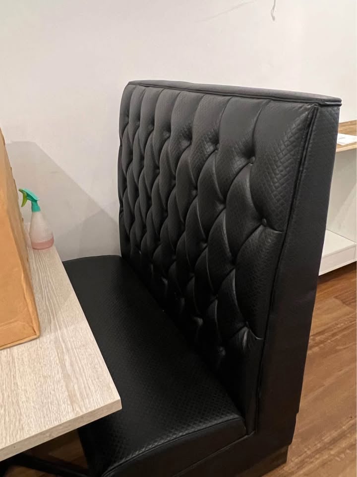 Restaurant sofa photo 3