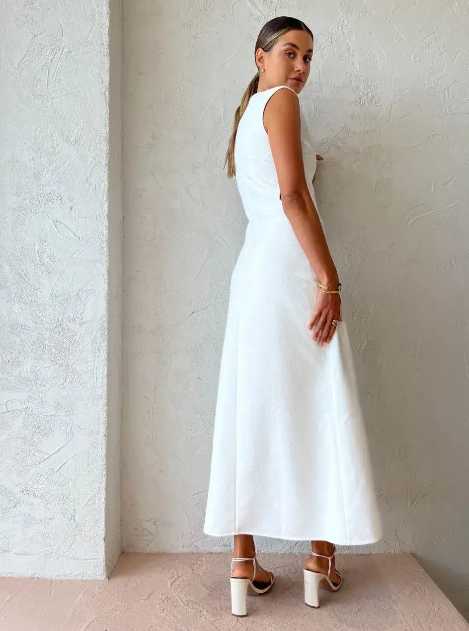Camilla & Marc Hoxton Sleeveless Dress in Cream Size 6 photo 6