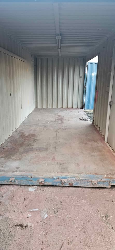 20ft shipping container(modified) photo 4