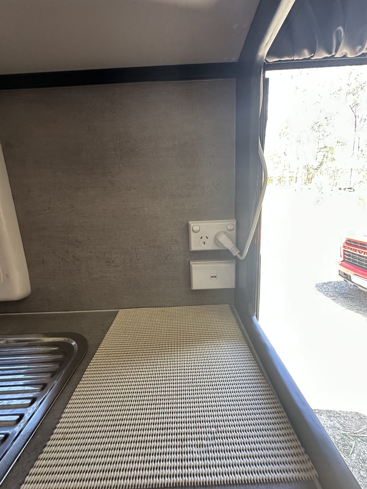 Lotus Offgrid 19 foot family van FULL OFF ROAD AVAILABLE photo 15