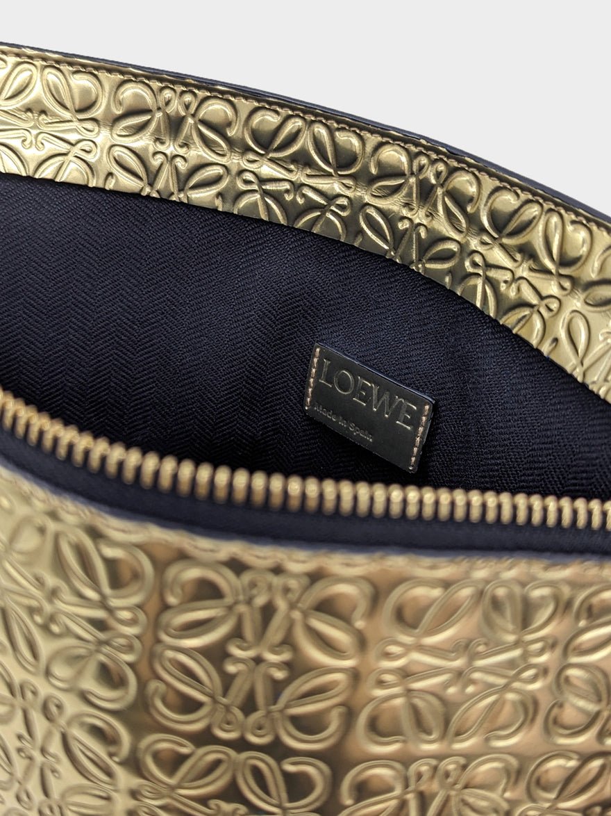 Loewe Anagram Repeat T Pouch Clutch Patent Gold photo 4