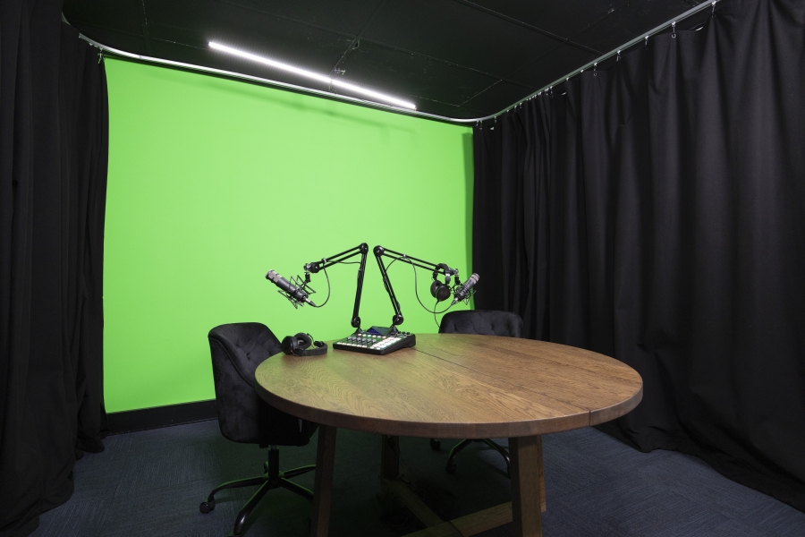 Studio 2 (Podcast) photo 4