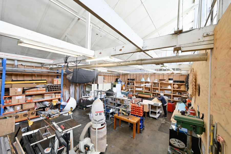 Large 109m2 Workshop in Creative Hub photo 2