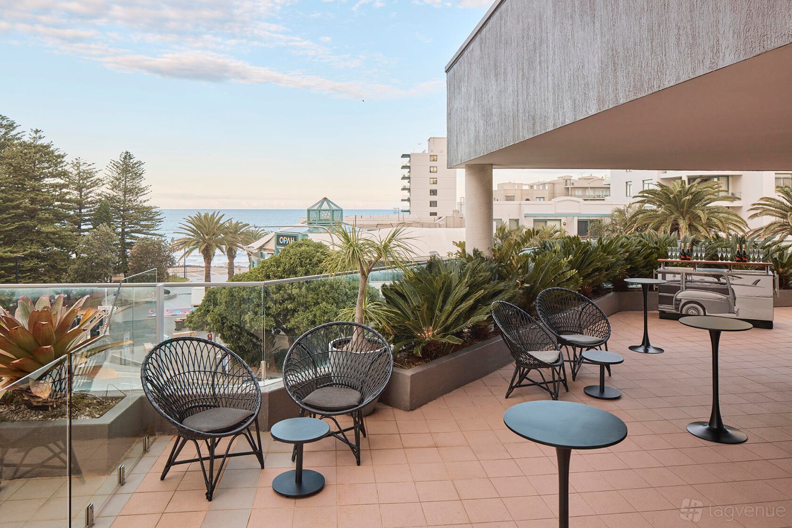 Poolside Balcony at Rydges Cronulla Beachside photo 4