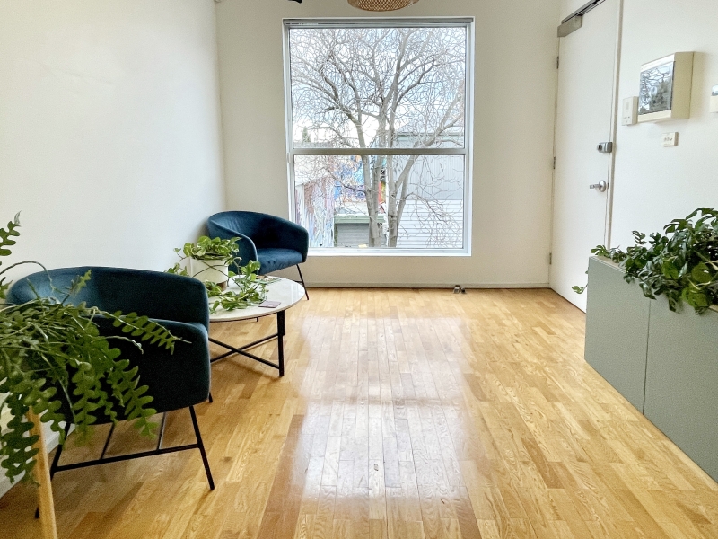 Desks Available in Sunny Windsor Creative Studio photo 3