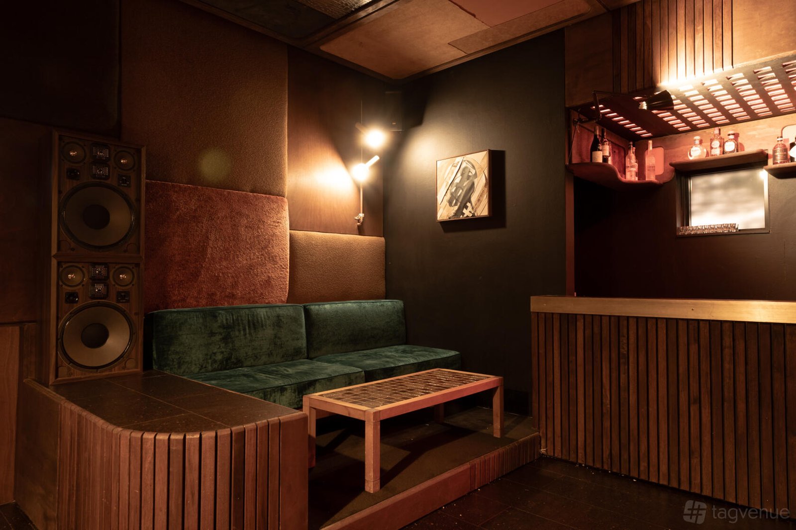 Bar at Loom Lounge photo 4