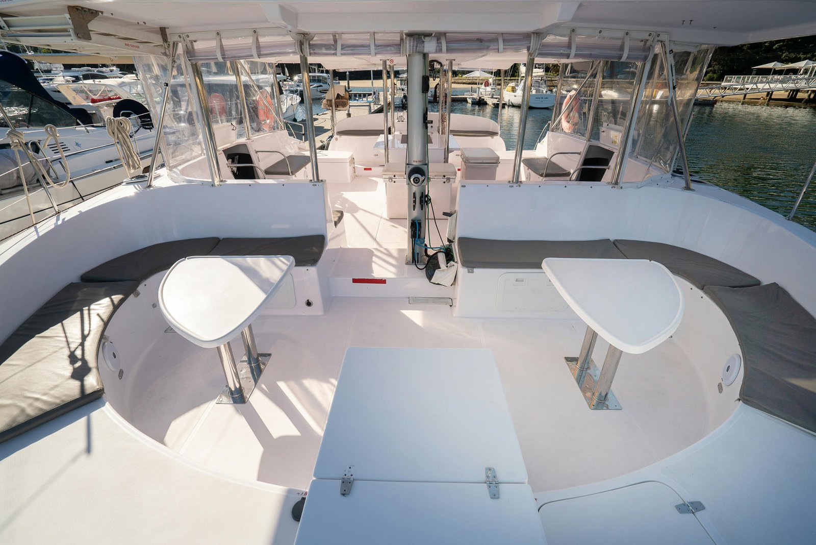 Champagne Sailing photo 13