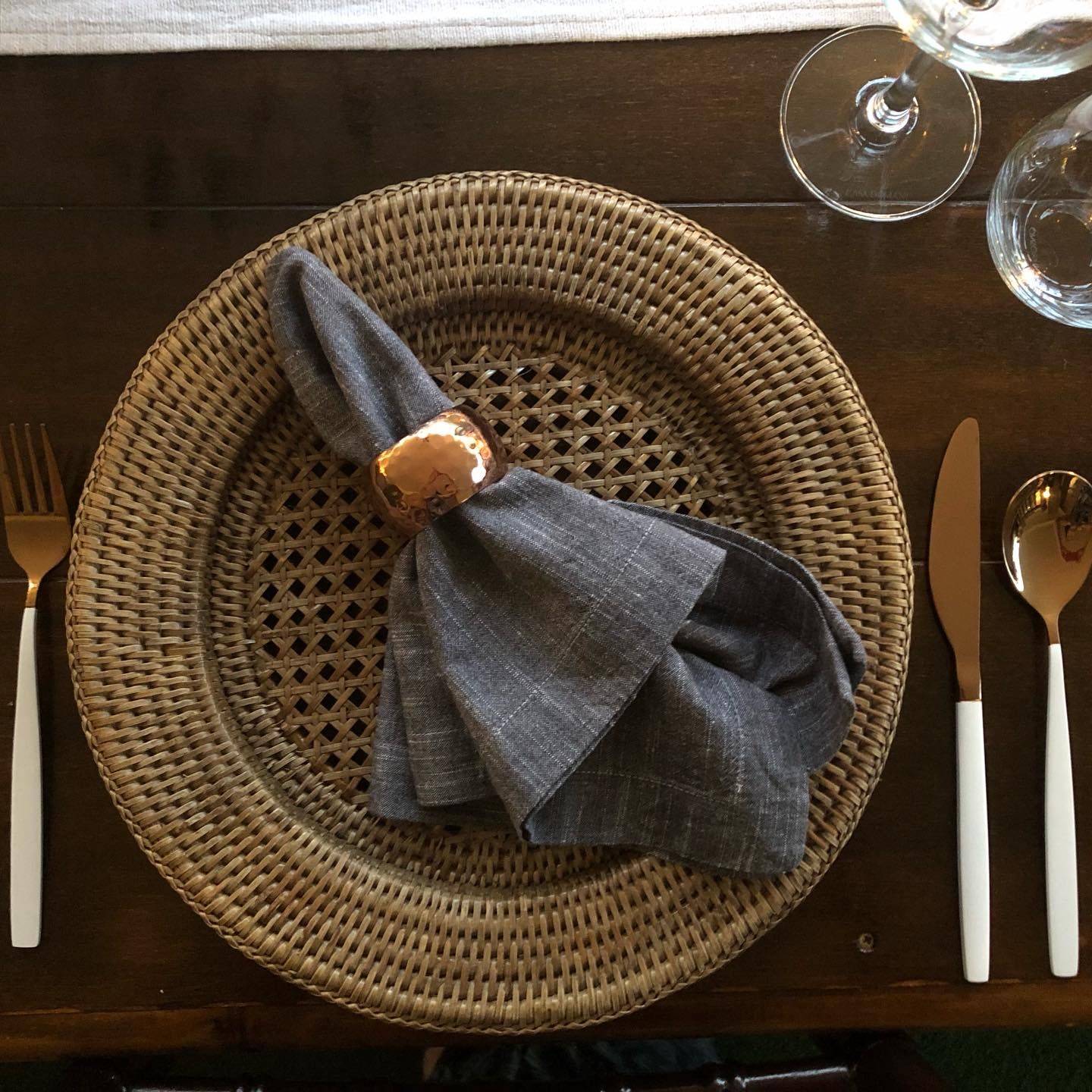 Rattan Charger Plates photo 4