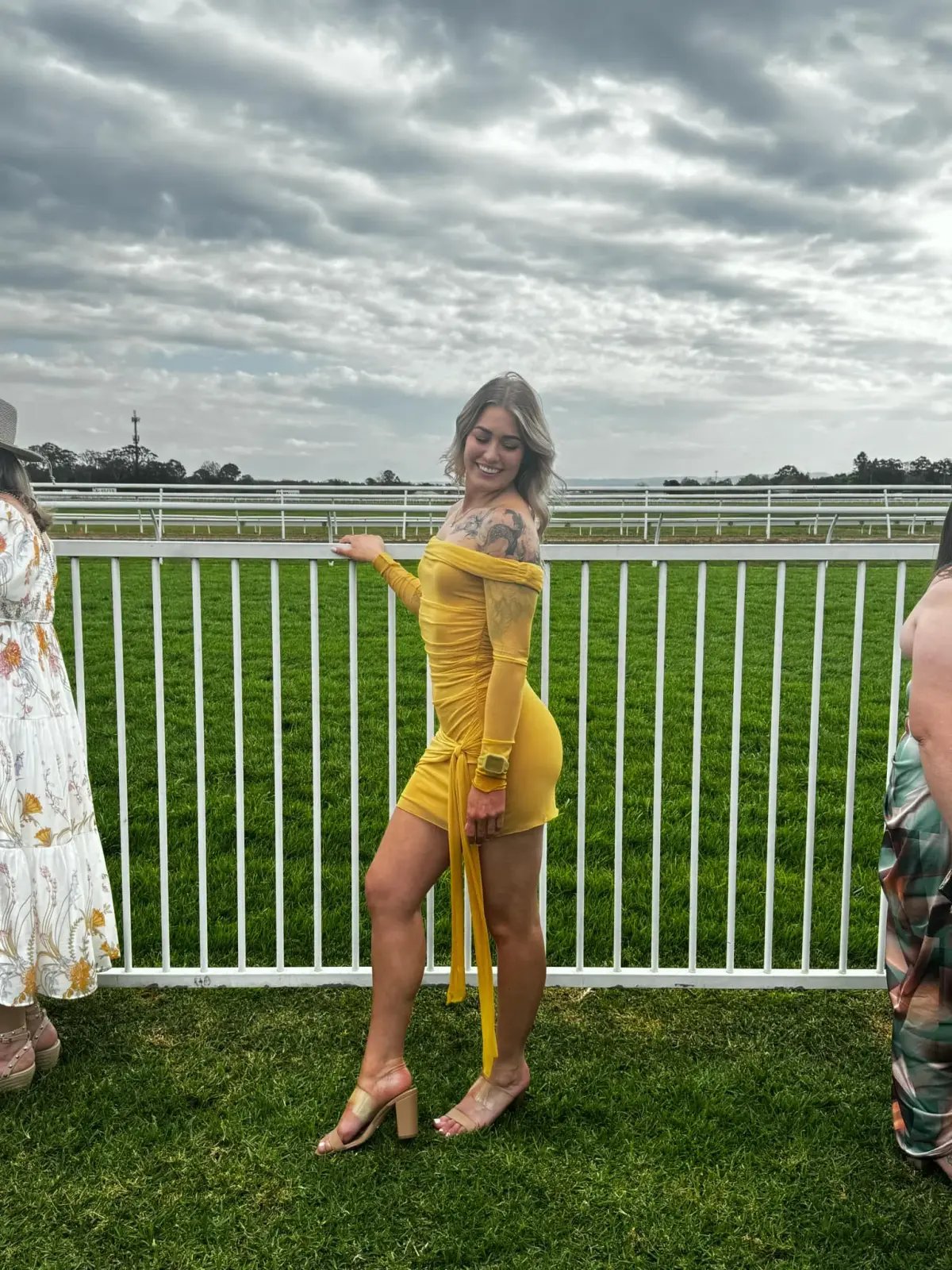 BENNI - Yasmin Mini Dress in Mustard Size AU 8 photo 4