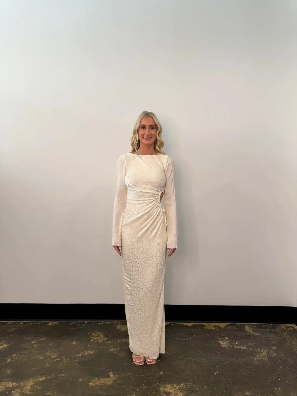 Love Nookie Mirage LS Gown Cream Size 8 photo 4