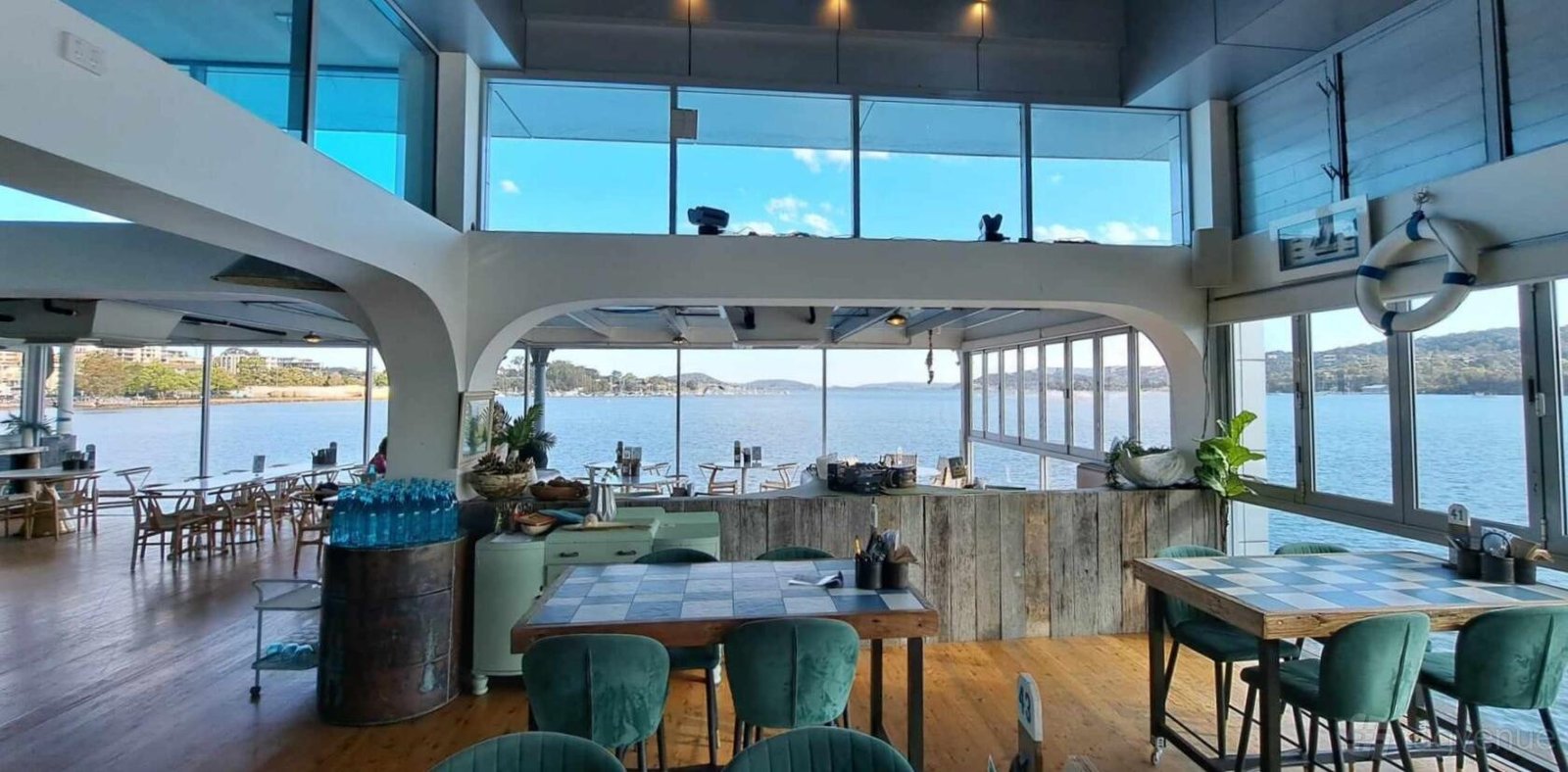 Sunnyside Dining Room at Drifters Wharf photo 8