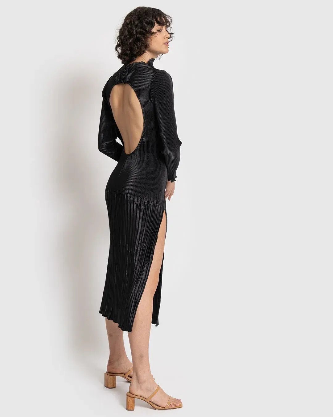 L’Idee Soirée Pleated Backless Long Sleeve Dress Black Size 8 photo 5