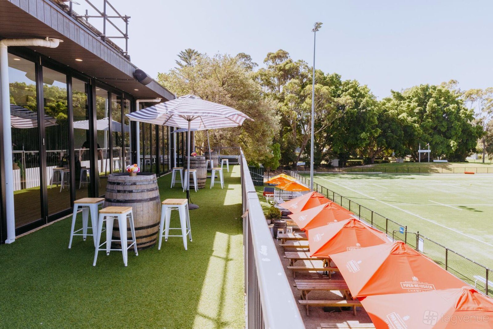 The Field Lounge at The Field Bar photo 3