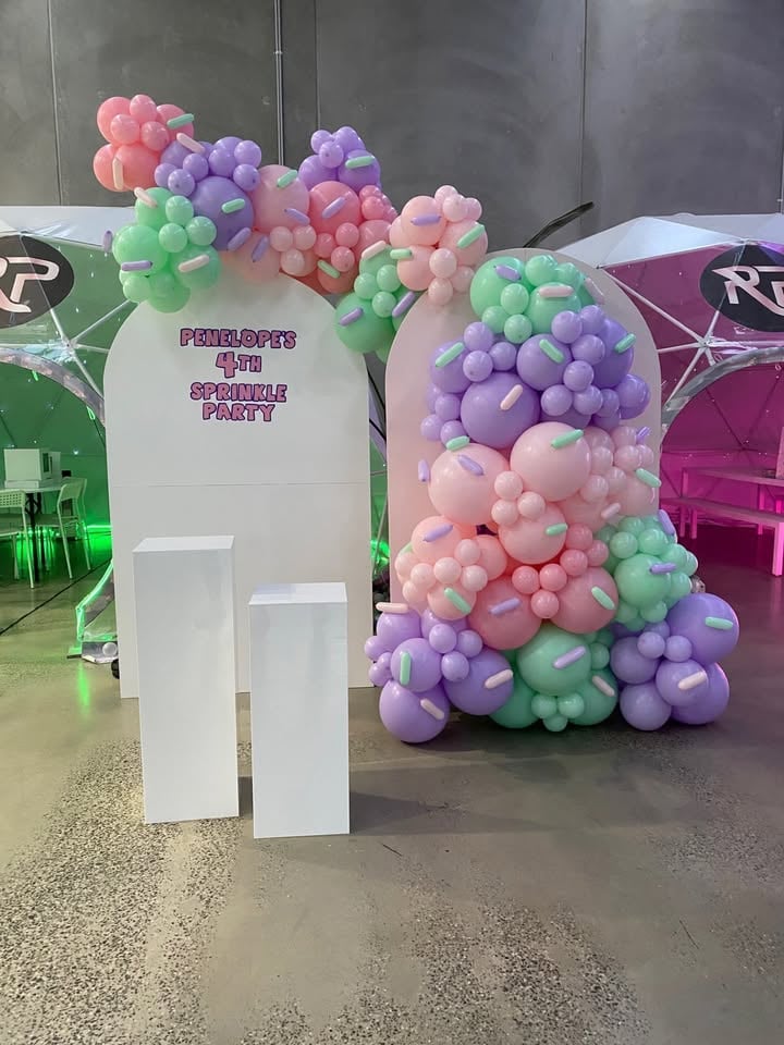 full arch & hollow are backdrop hire photo 4