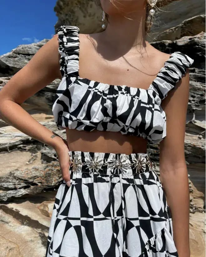 Sheike Heartbreaker Set Top & Skirt Print Size 10 and 8 photo 5