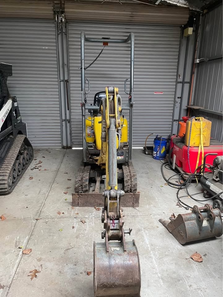 Mini Ecavator photo 2