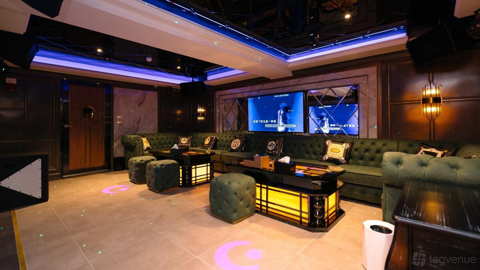 Large VIP Room at Sugar karaoke photo 3