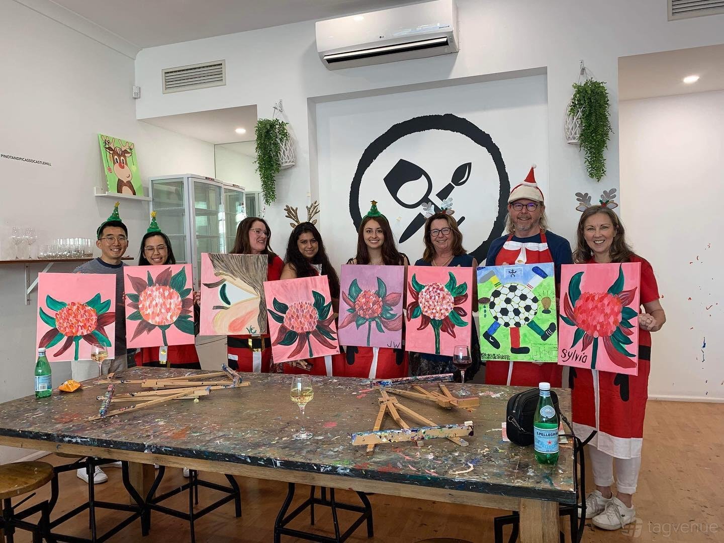 Art Studio at Pinot & Picasso Castle Hill photo 12
