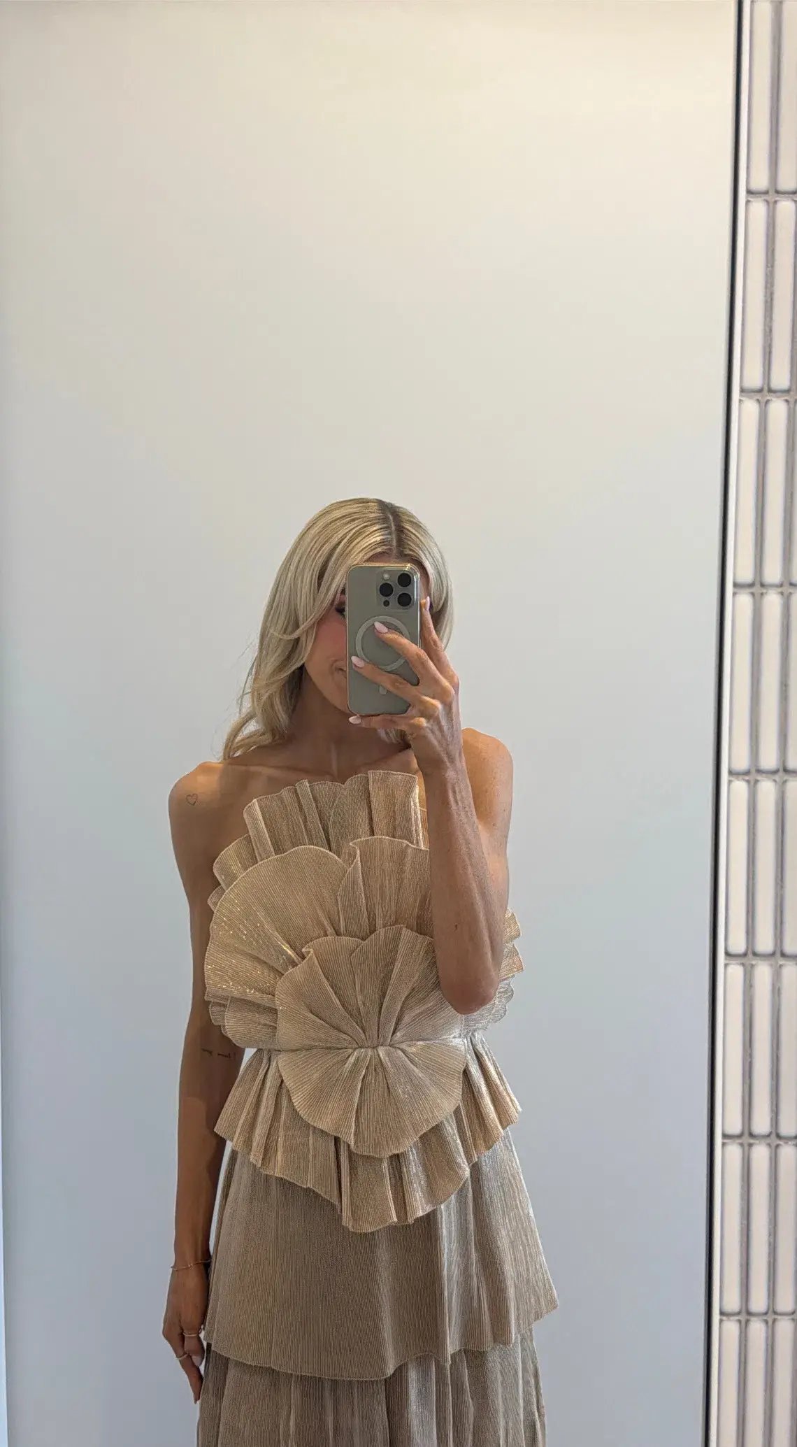 Aje Kyra Gown Gold Size 8 photo 5