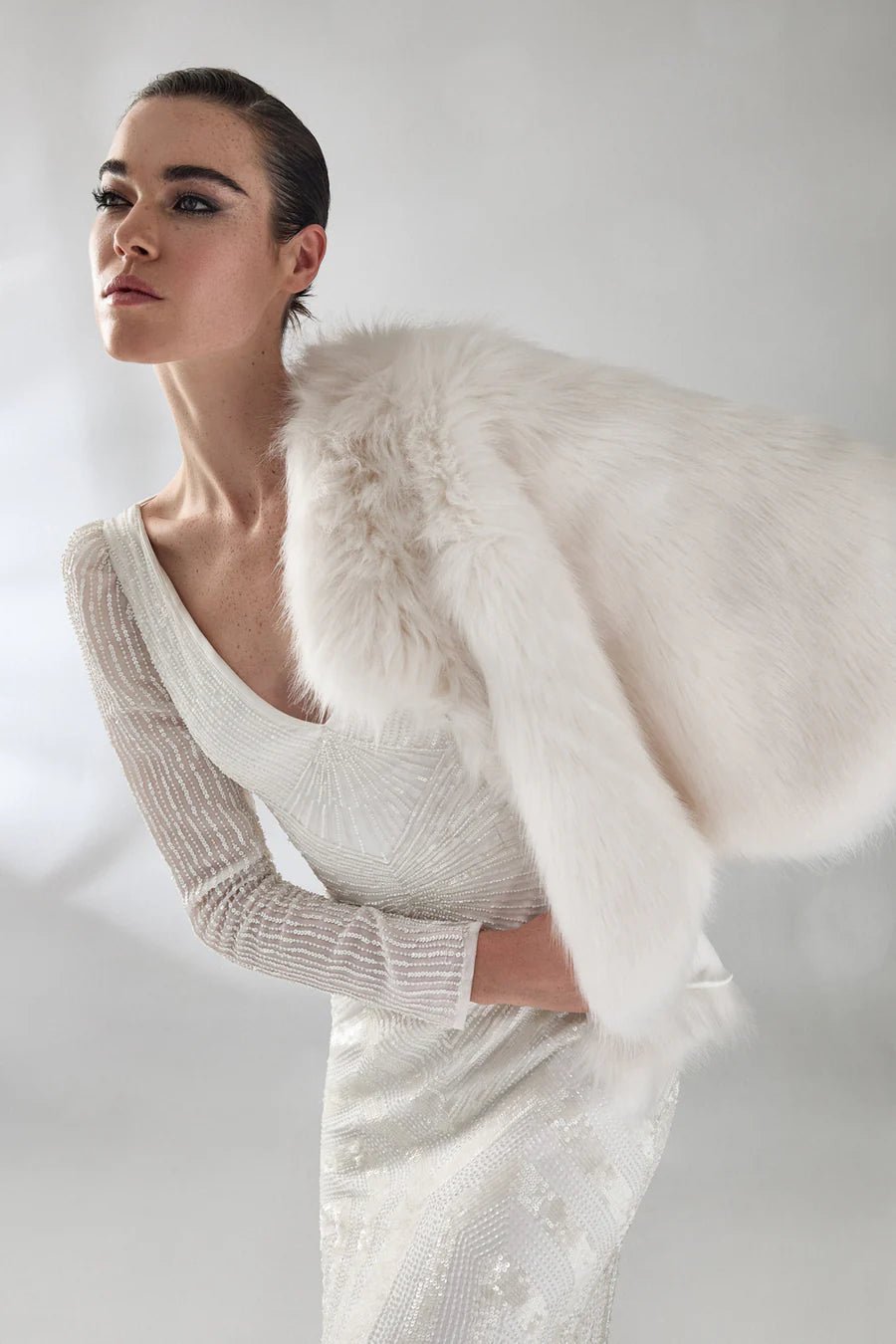 UNREAL FUR NORD CAPE - IVORY photo 6