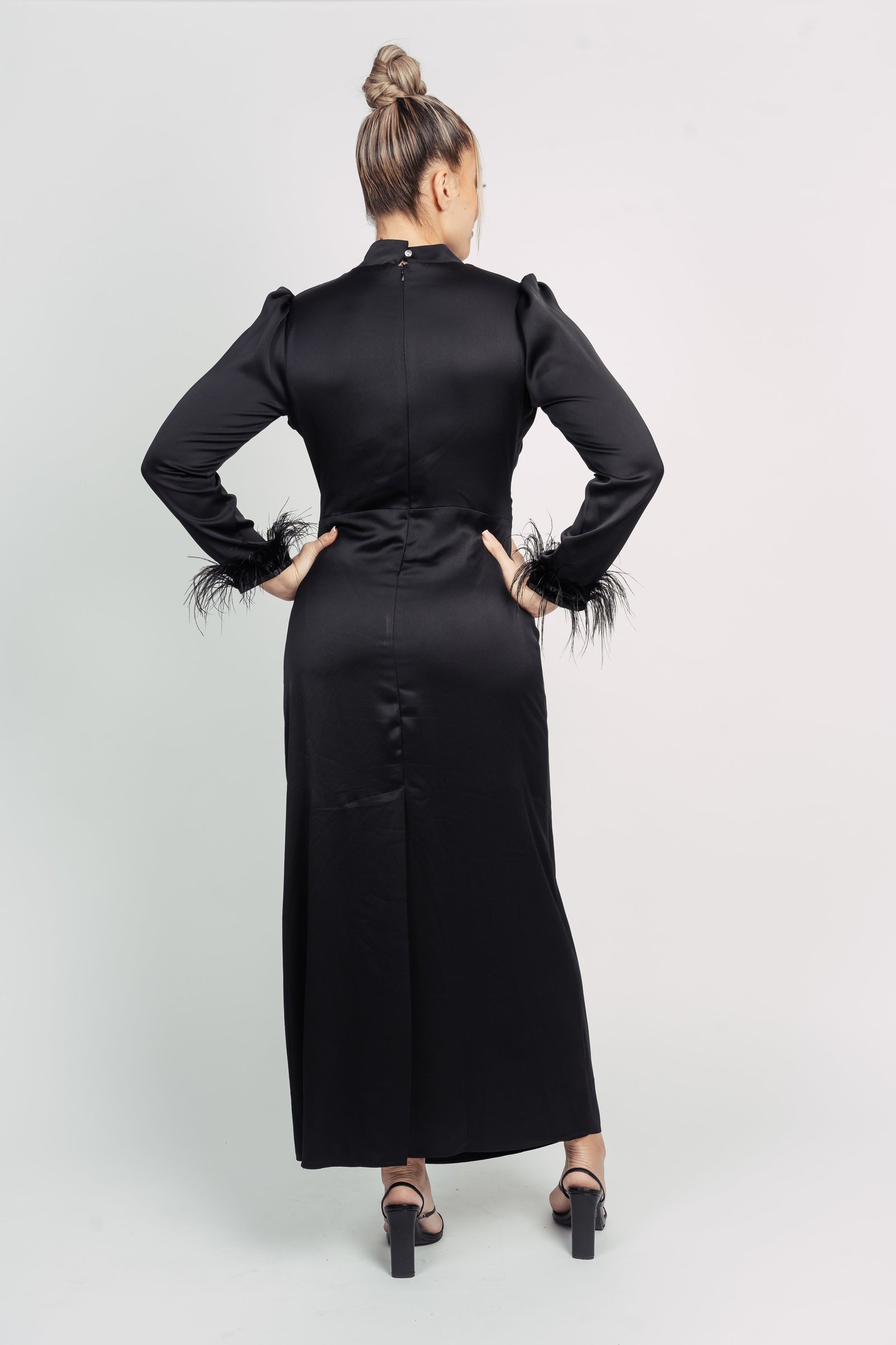 AMANDA FEATHER SLEEVE BY MY SECRET WARDROBE BLACK photo 2
