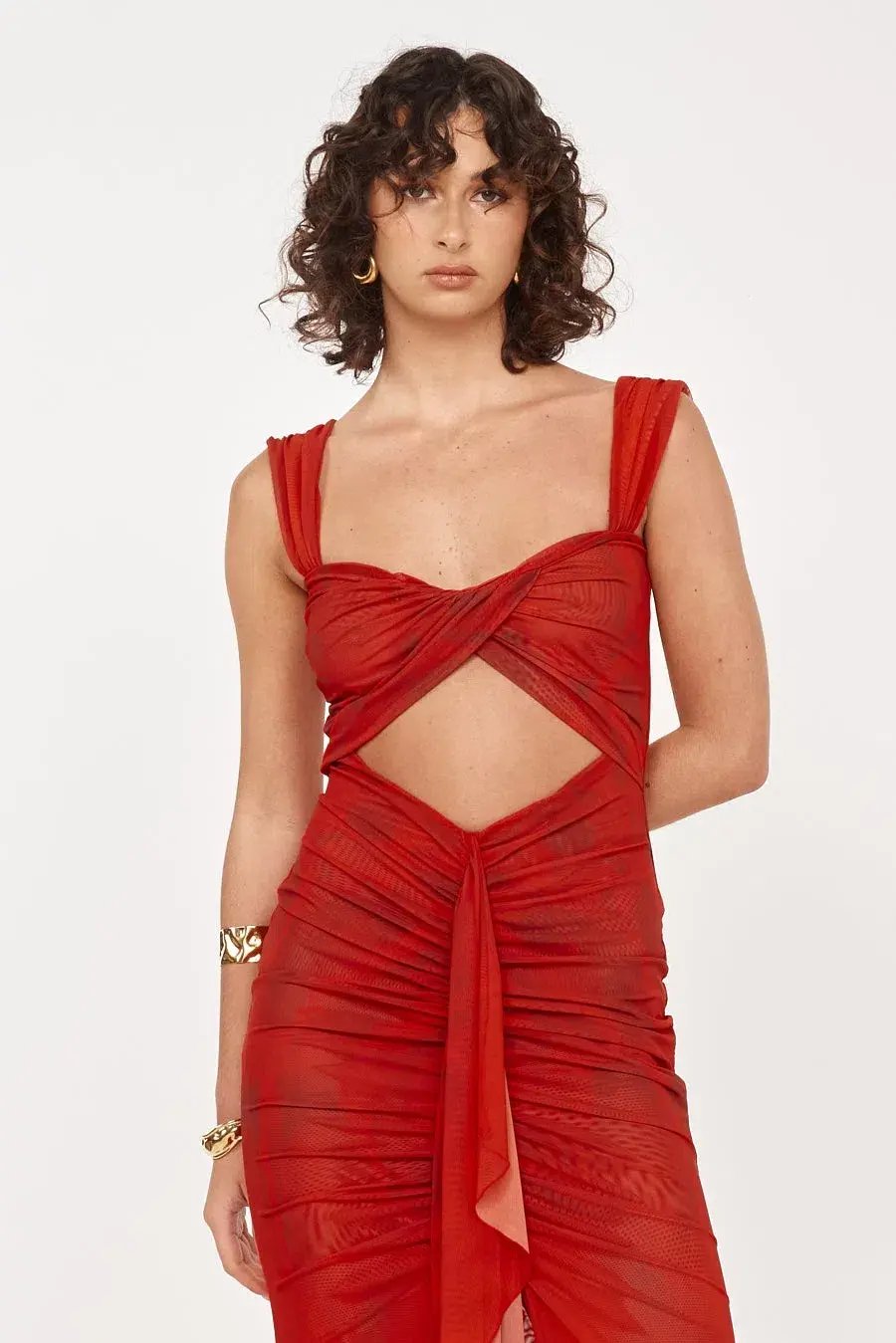 She is OLLÁ Imogen Maxi in Cherry Red Size 6 photo 5