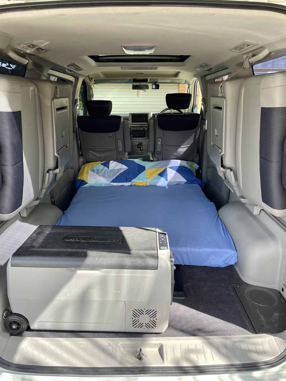 Elgrand Camper photo 7