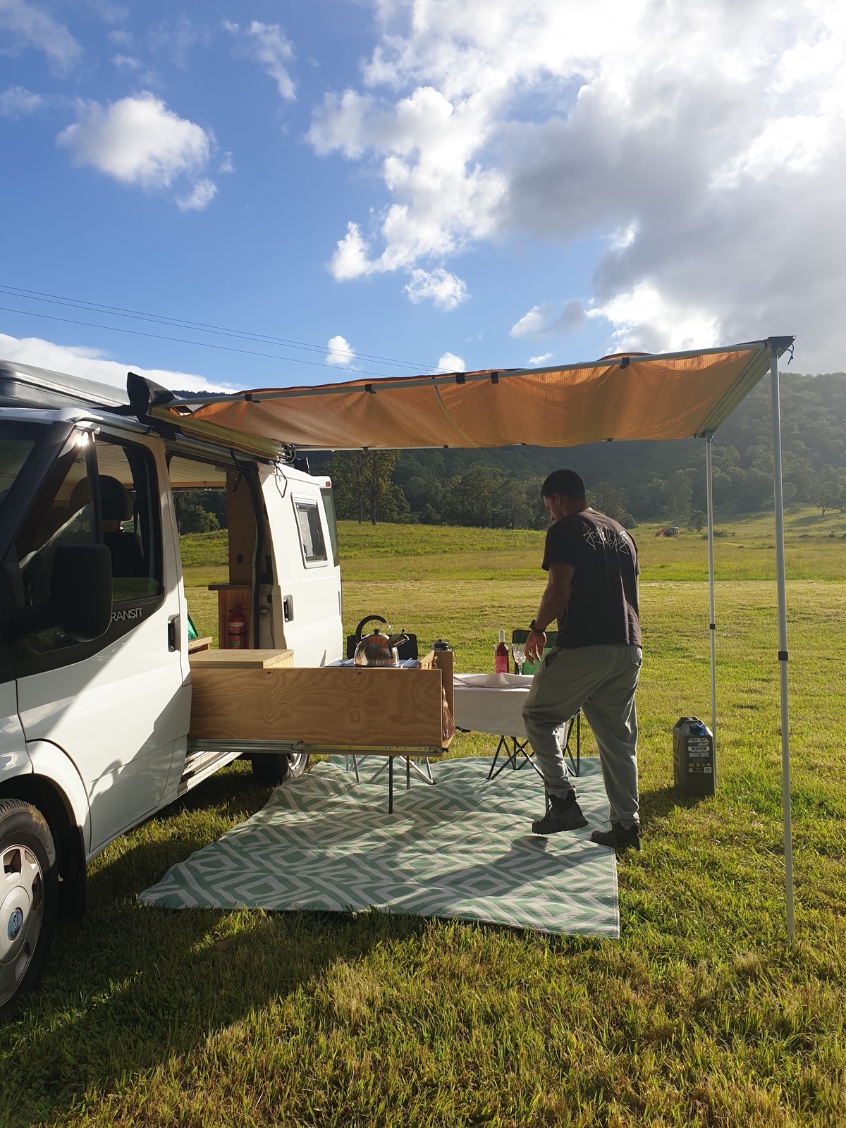 Jolene the Van photo 3
