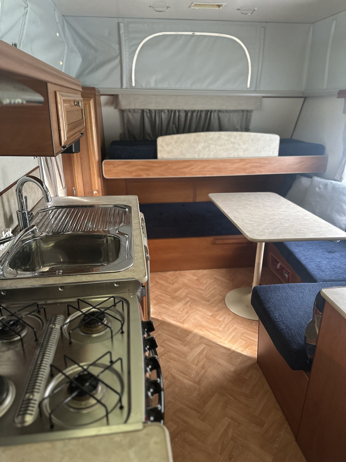 Lightweight Family & Pet-Friendly Van | 2 Bunks + Island Bed | A/C & Solar photo 8