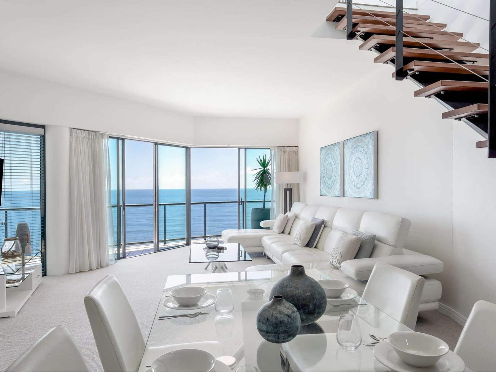 Mantra Room at Mantra Mooloolaba Beach photo 6