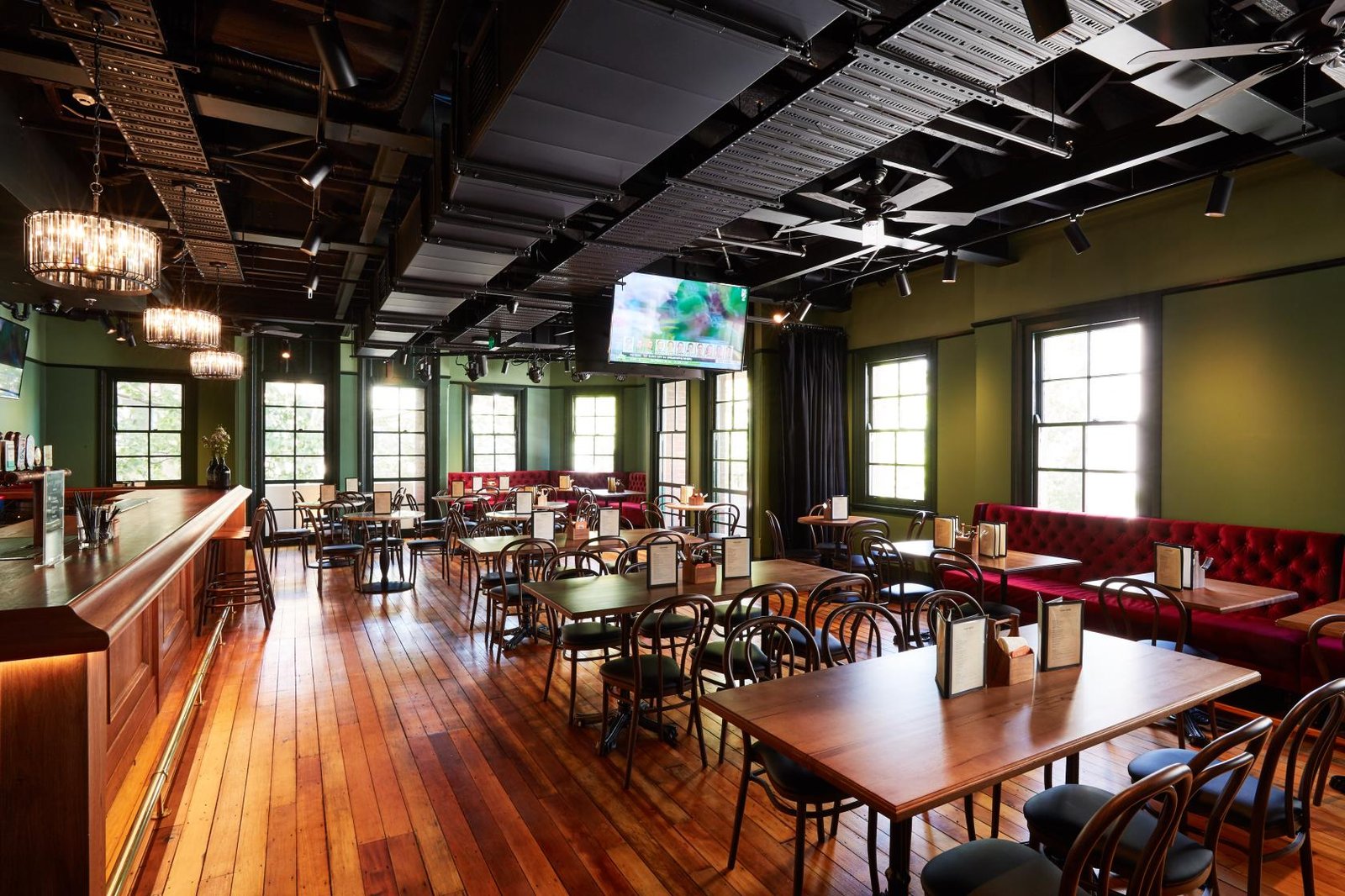 Level Two at Keg & Brew Hotel photo 3