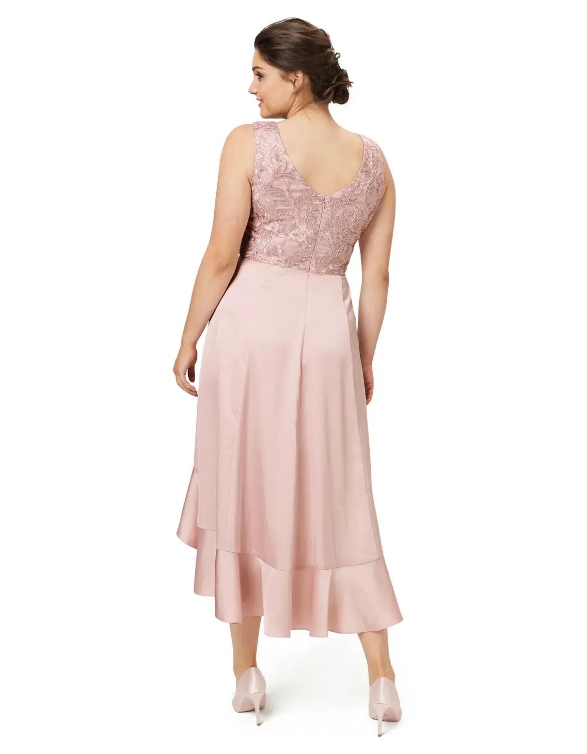 Susie Maxi Dress in ballet pink bec and bridge photo 26