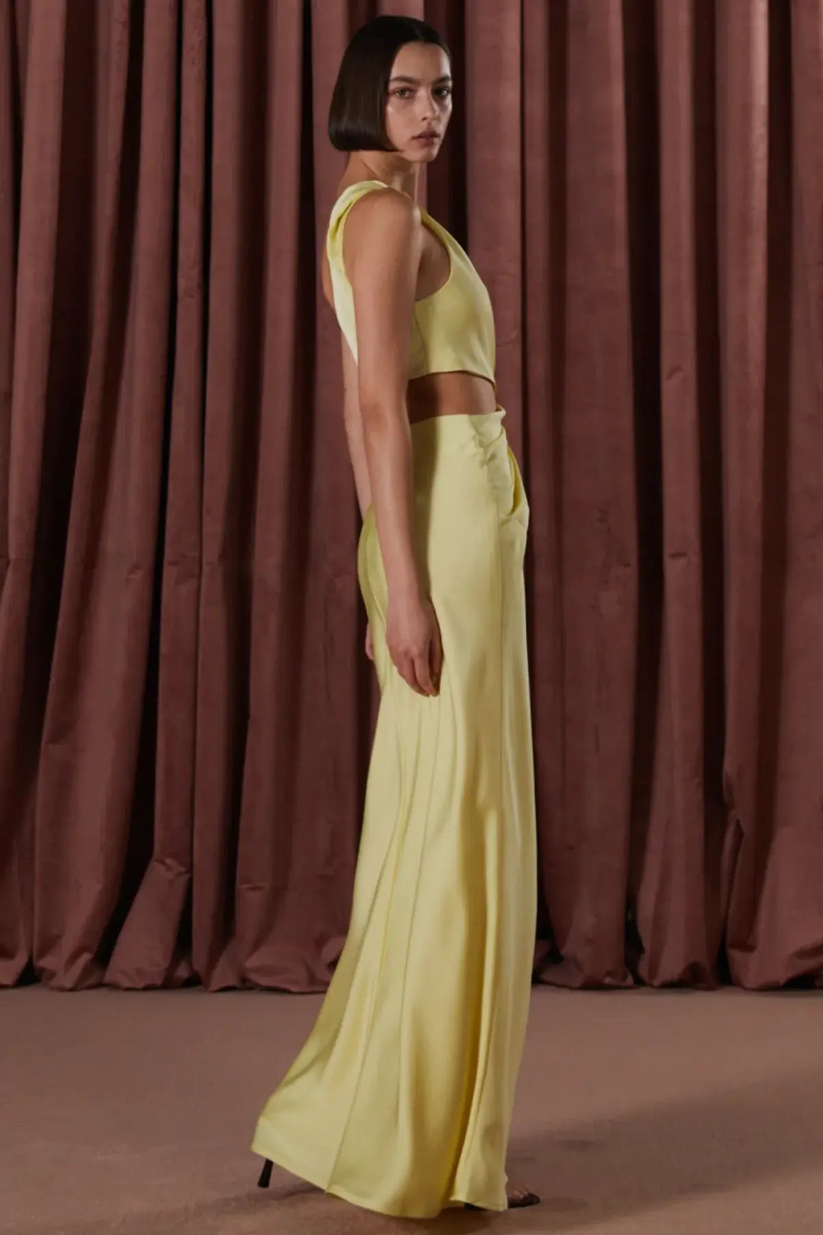 Misha Kristin Satin Gown in soft lime size 8 photo 4