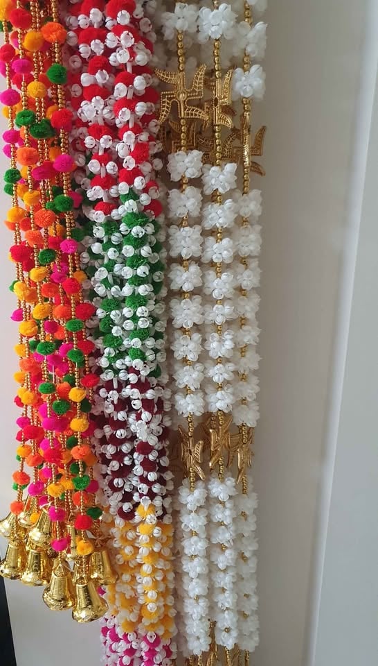 HIRE ONLY Decoration strings photo 10