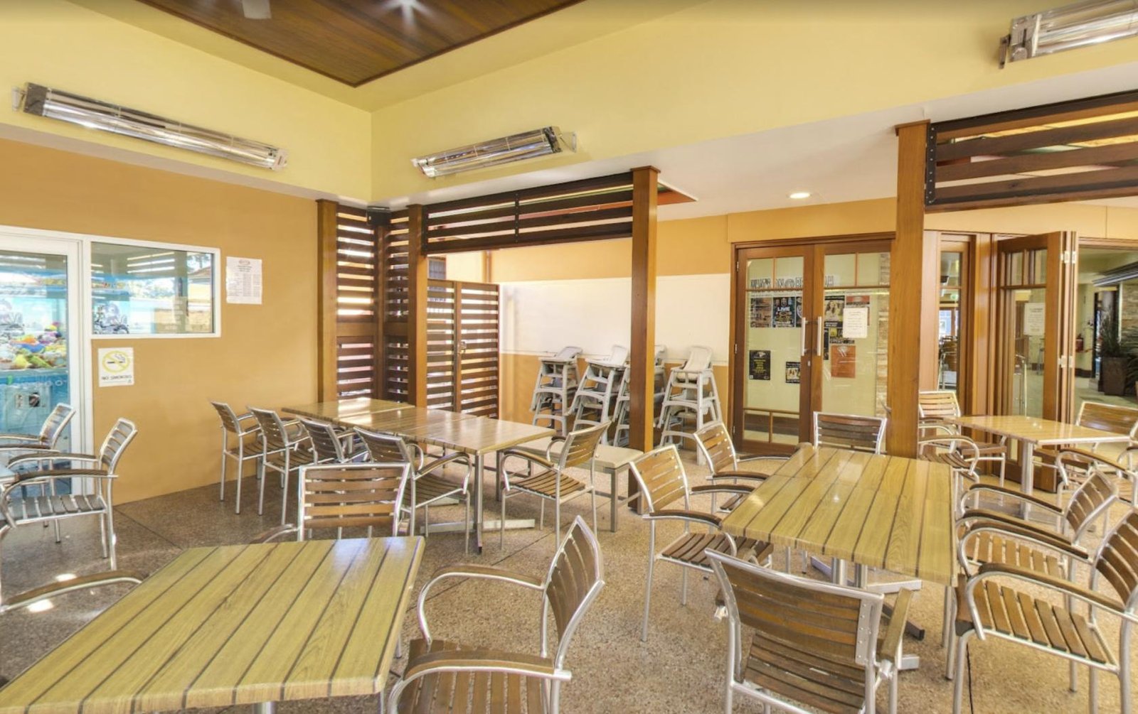 Undercover Beer Garden at Beerwah Hotel photo 5
