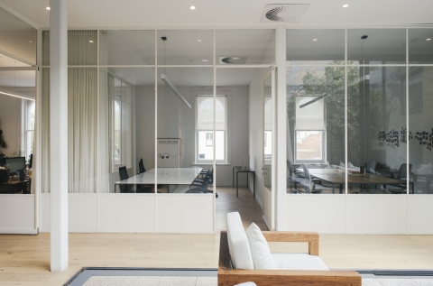 Creative office/ art studio photo 4