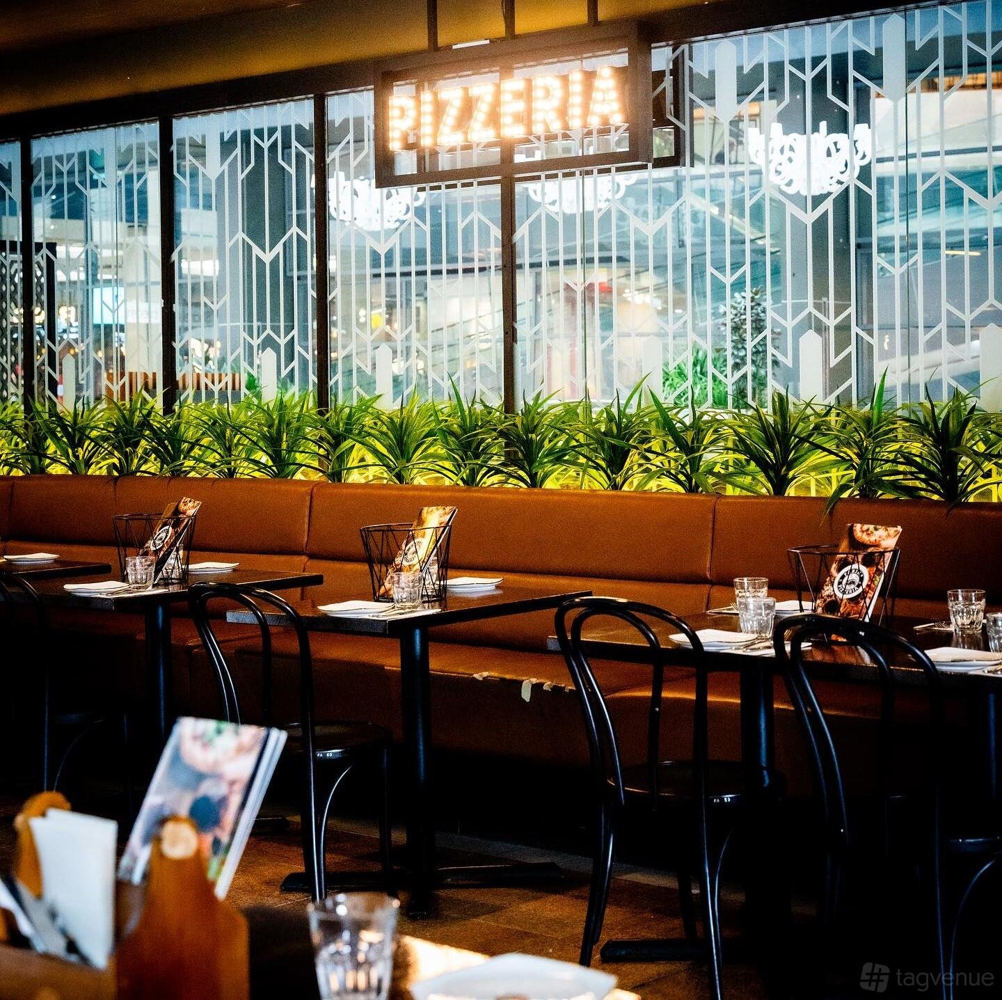 Entire Venue at Farina Pizzeria Top Ryde photo 4