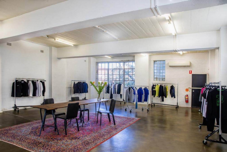 Light filled warehouse showroom in Chippendale photo 5