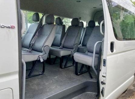 Gold Coast minivan hire photo 2