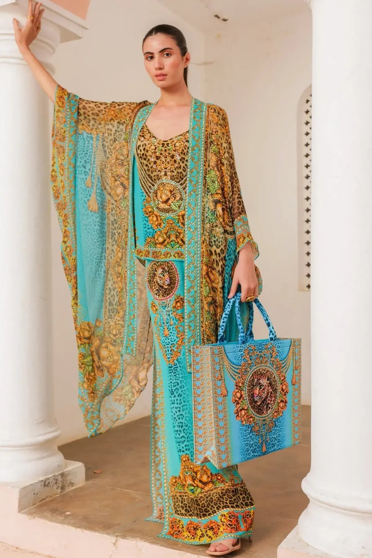 Czarina Aqua Leopardess Medium Cape Turquoise Leopard Print One Size photo 3