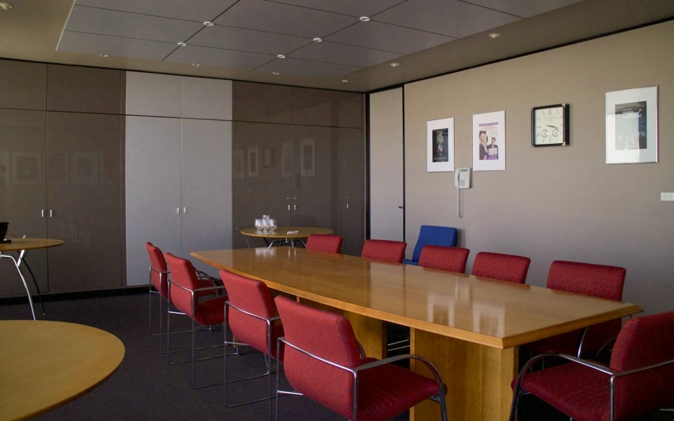Stylish Boardroom with Ample Parking photo 3