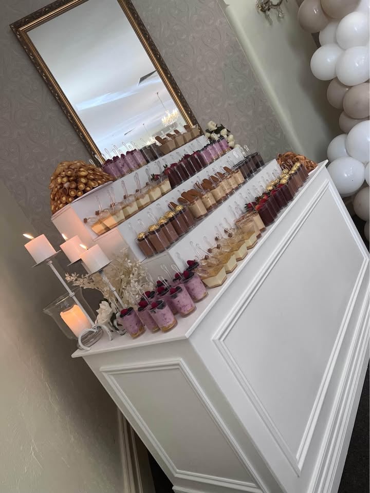 Dessert stand & table for hire48hr hire ! photo 4