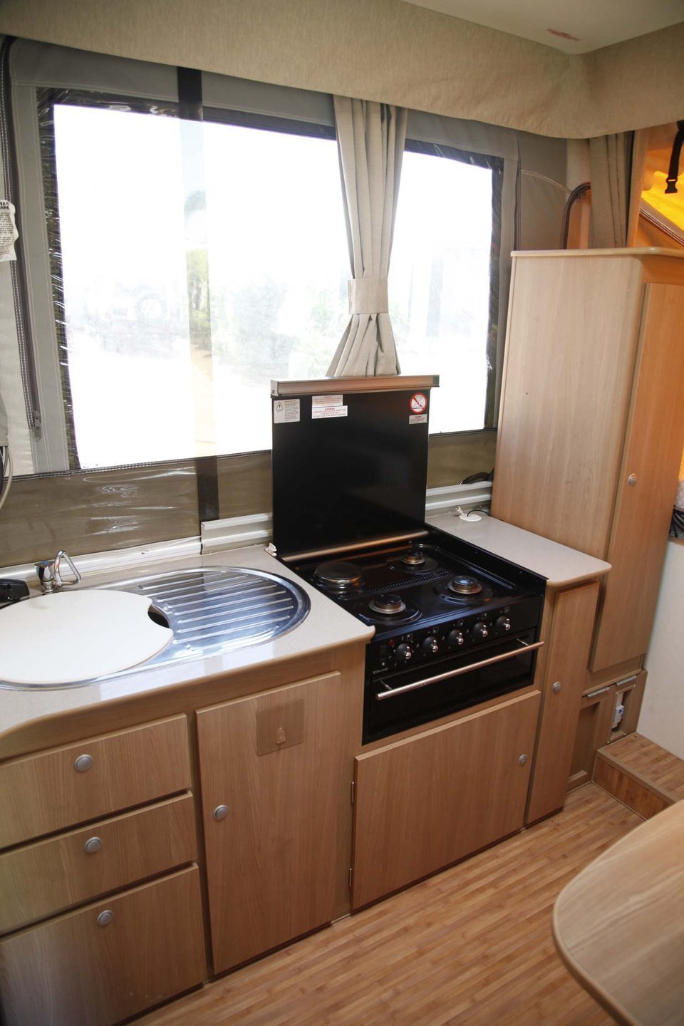 Jayco Eagle Pop Up Camper Trailer photo 2