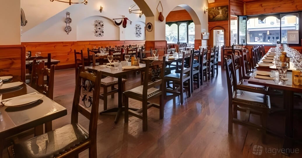Whole Venue at Spanish Tapas photo 10
